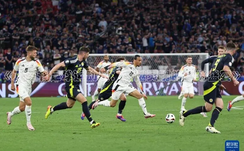 球速体育官网宇信科技《万圣节足球运动员：穿越灵魂的球场盛宴》